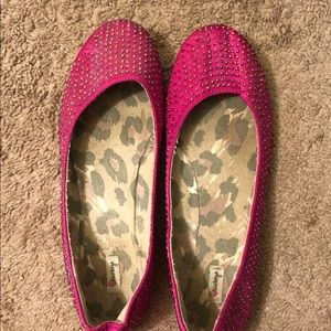 Pink flats